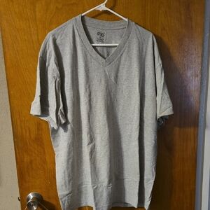 Unisex Gray V-Neck T-Shirt 2X: 2XA